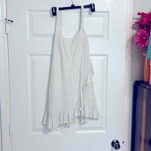 Cute summery white dress O’Neil size M